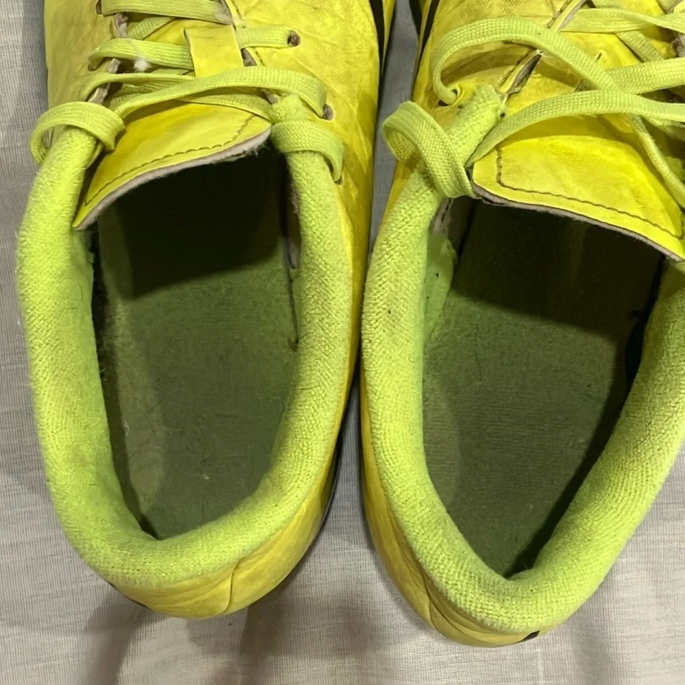 Nike youth size 5 hypervenom  Athletic Shoes - Picture 3 of 11